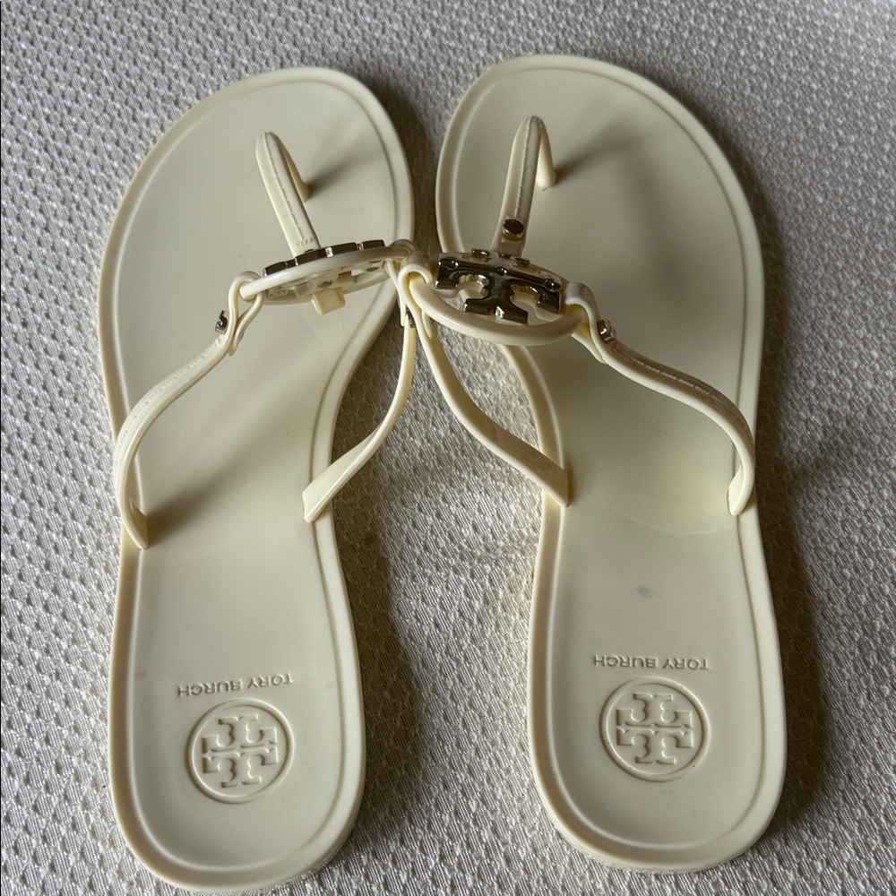 Tory Burch White and Gold Sandals - Picture 4 of 9